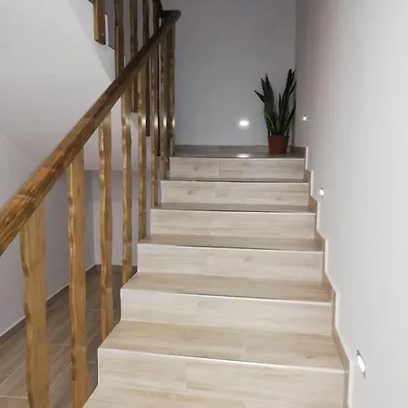 Mura Regnum Panzió Tormafölde
